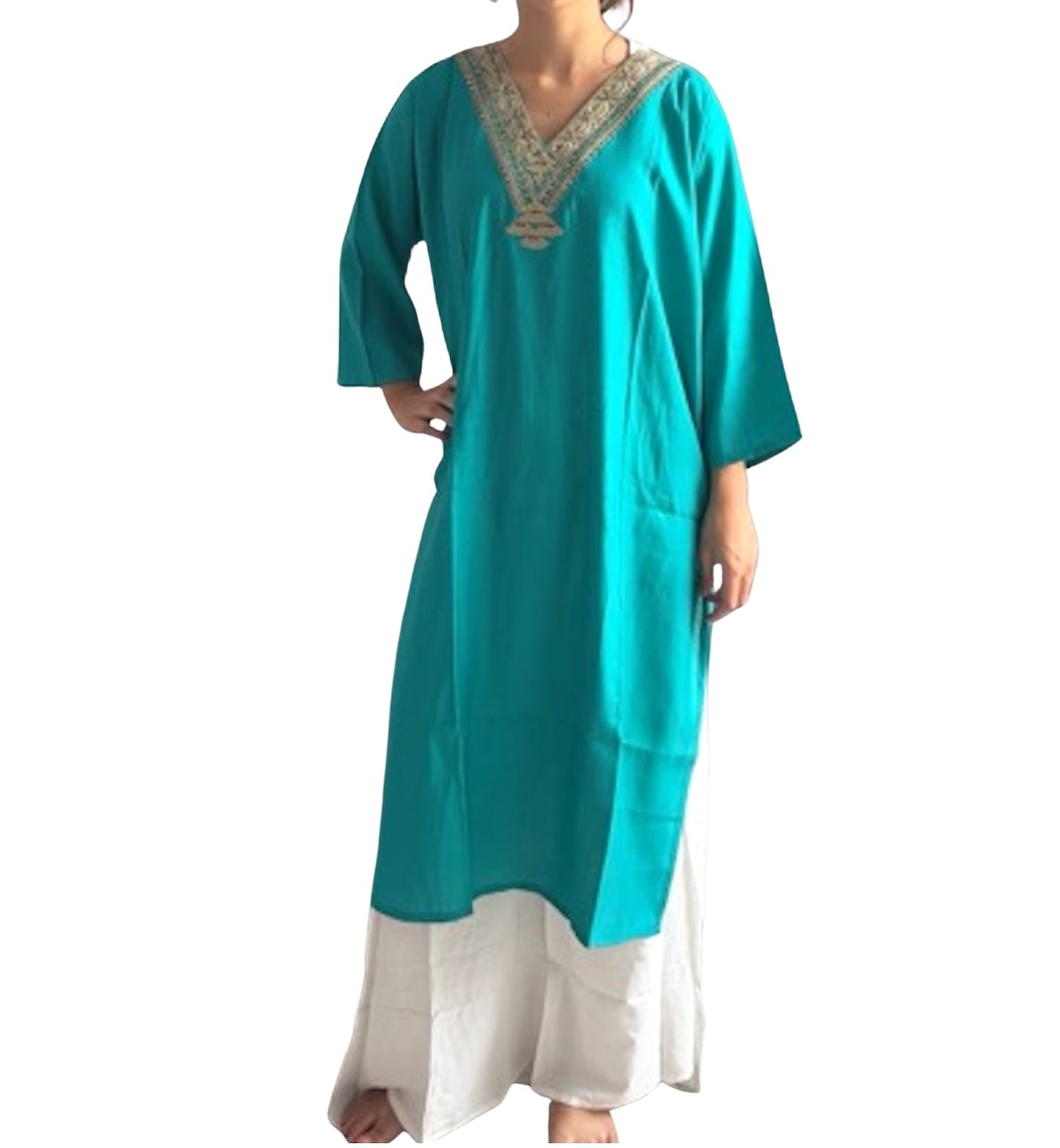 Kurti Verde Esmeralda con Escote Bordado