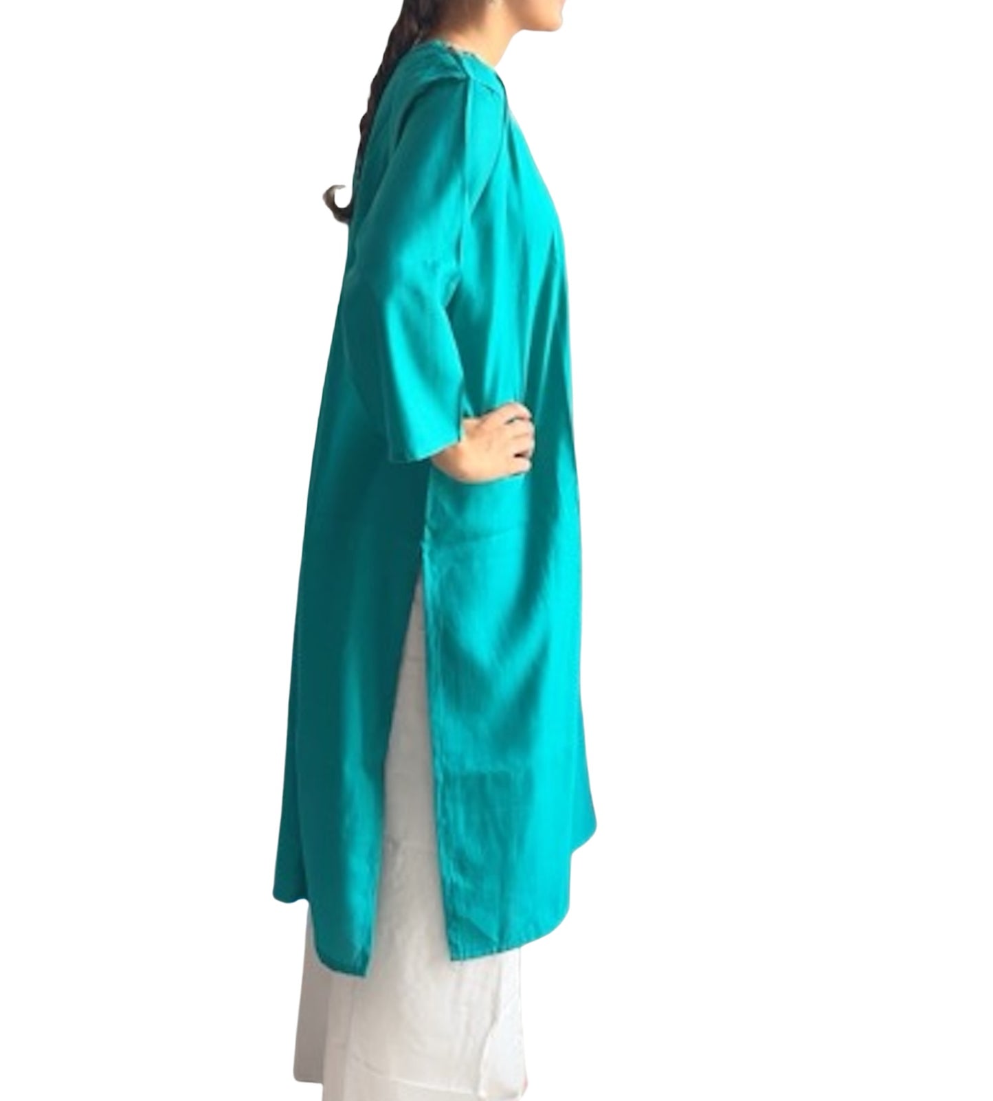 Kurti Verde Esmeralda con Escote Bordado