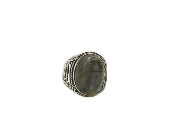 Anillo de plata de la India con labradorita