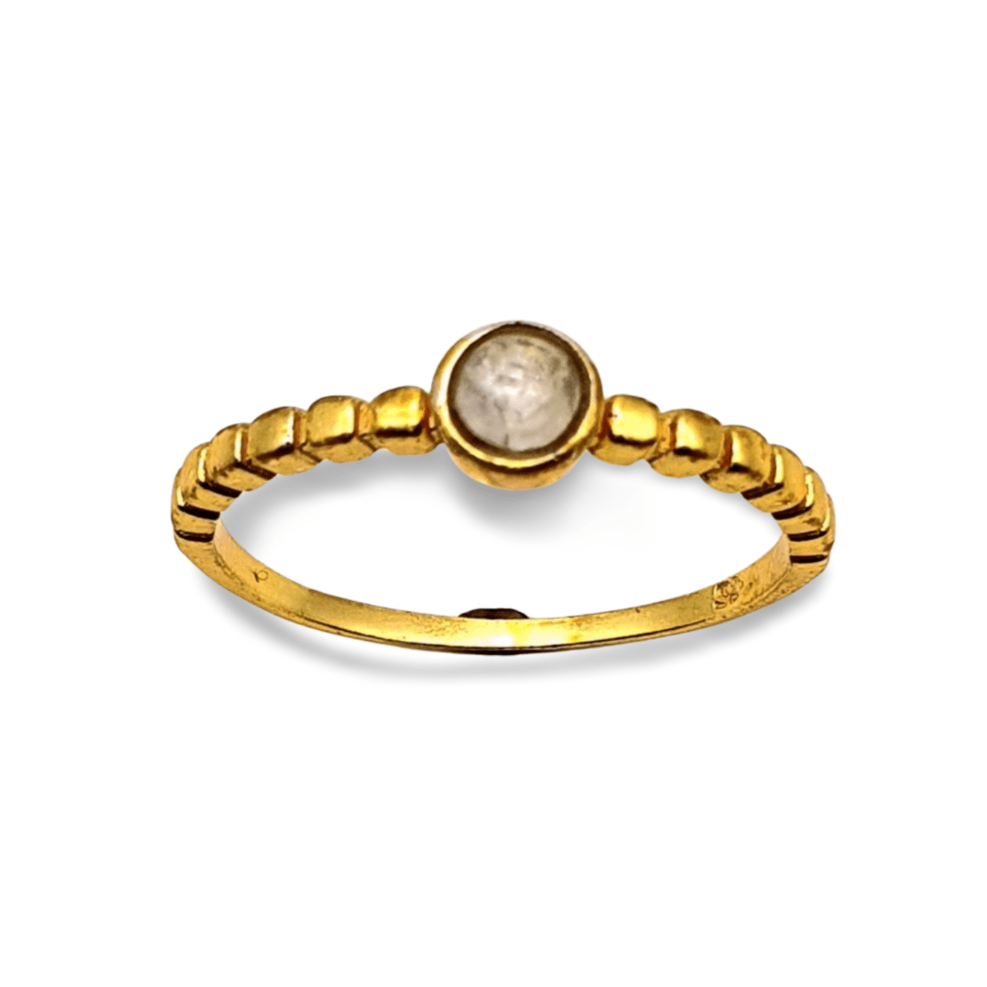 Anillo de plata dorada con piedra luna