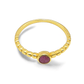 Anillo de plata dorada con rubi de jaipur