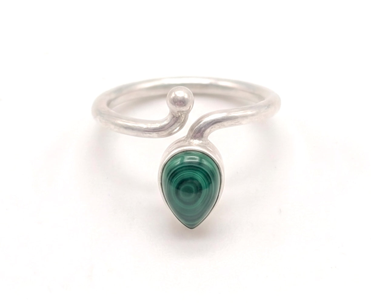 Anillo de Plata ajustable con malaquita
