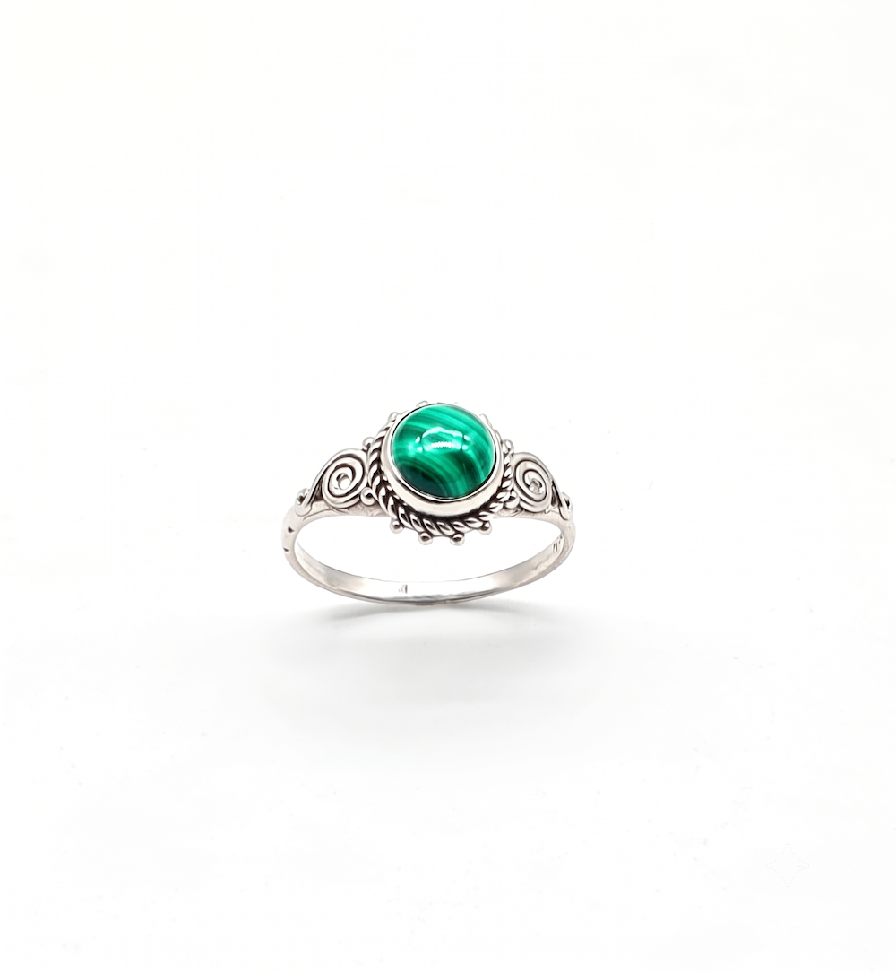Anillo de Plata de la India con malaquita