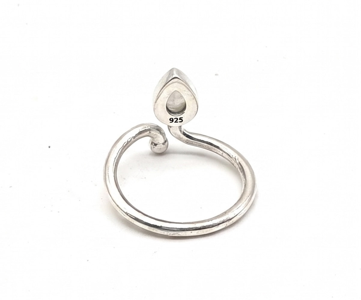 Anillo de Plata ajustable con piedra luna