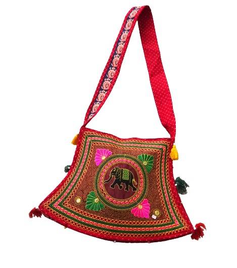 Bolso bandolera indio rojo con pompones