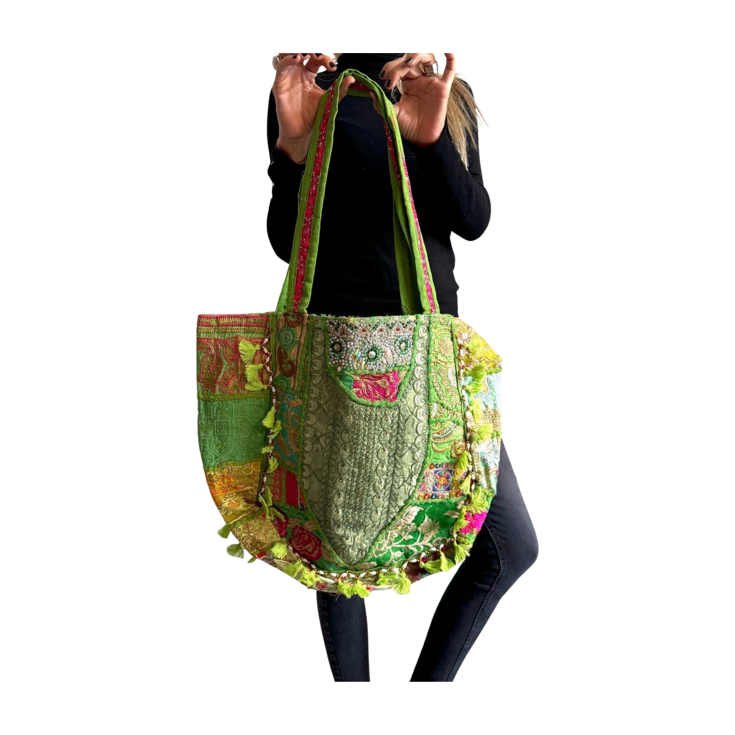 Bolso bohemio verde con pompones