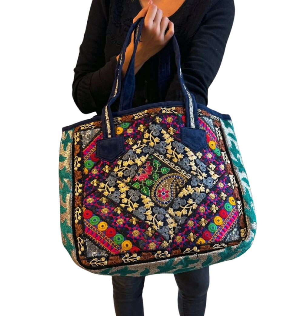 Bolso bohemio de terciopelo