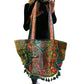 Bolso bohemio verde con pompones