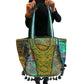 Bolso bohemio verde con pompones