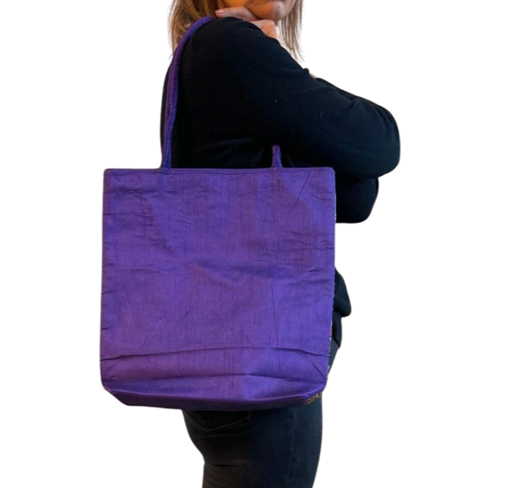 Bolso bohemio indio con telas de colores