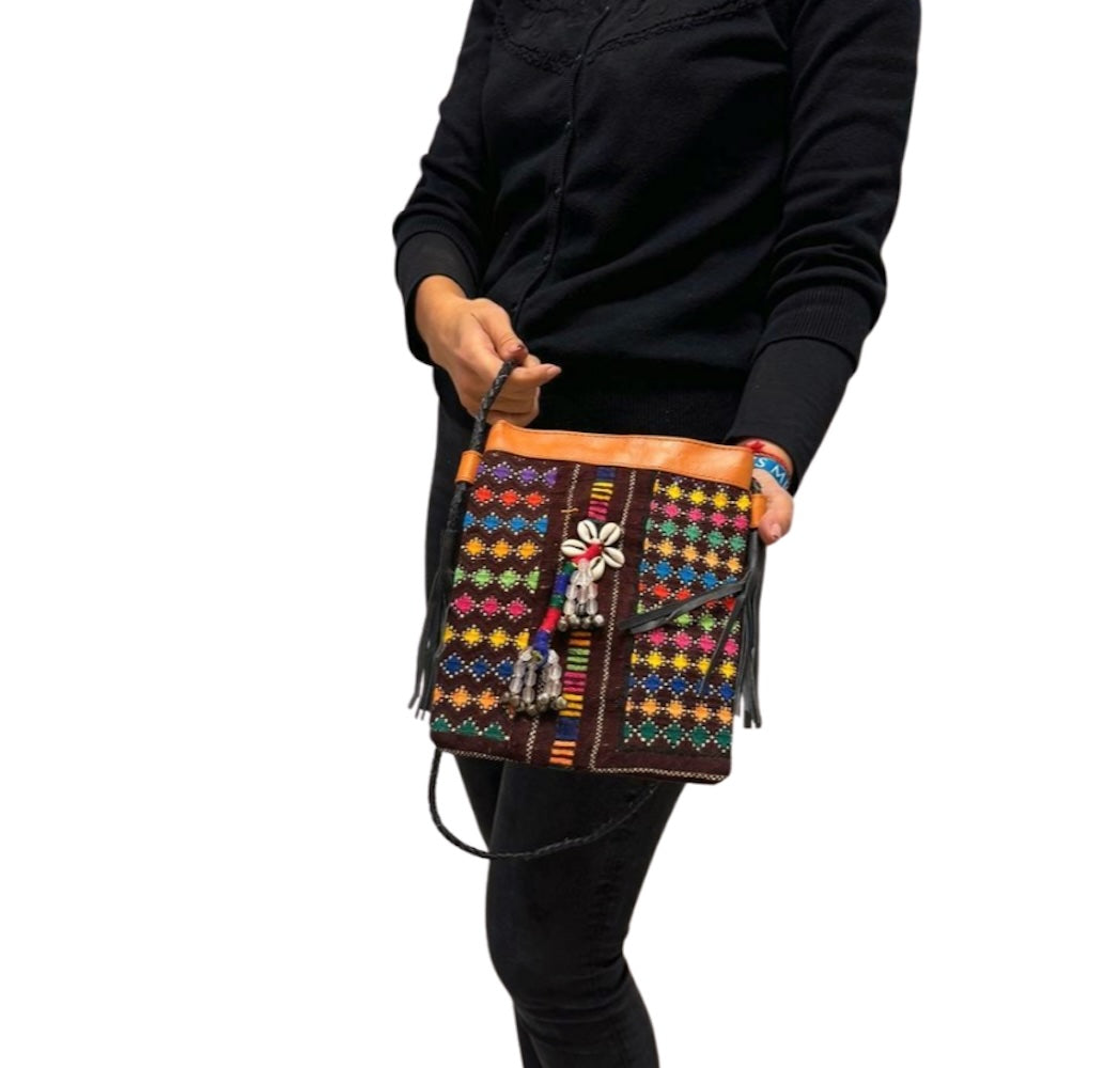 Bolso bohemio pequeño de piel