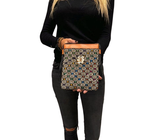 Bolso bohemio pequeño de piel