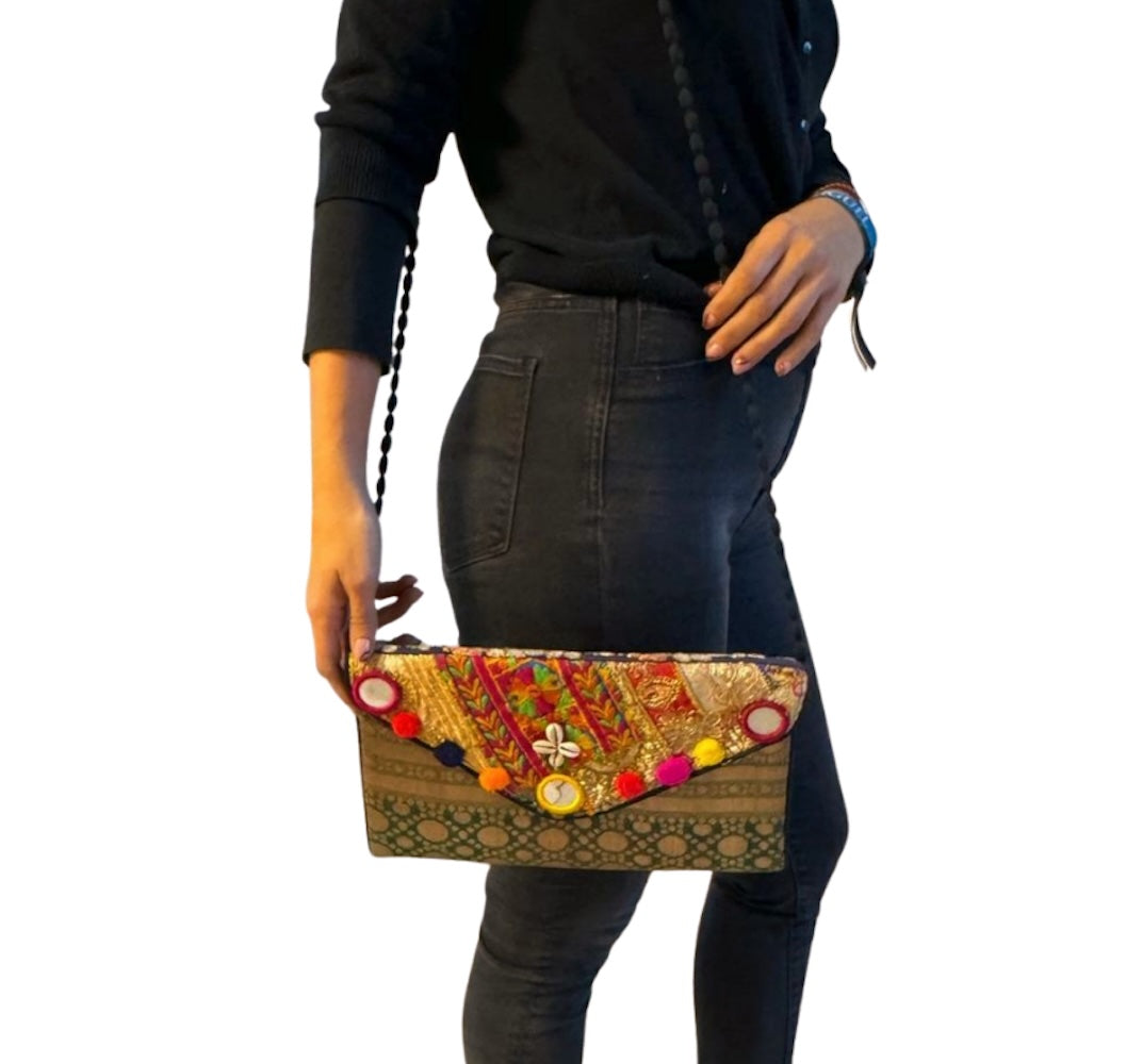 Bolso cartera de fiesta de seda