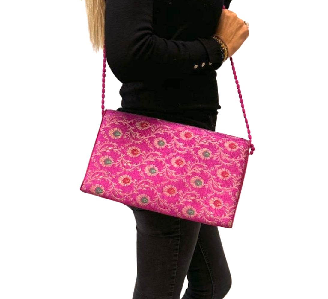 Bolso cartera de fiesta de seda