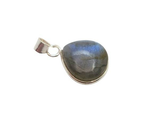 Colgante de plata con labradorita