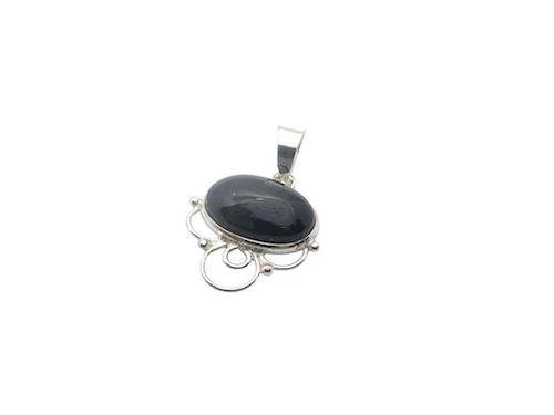 Colgante de plata de la India con onix negro con cenefa