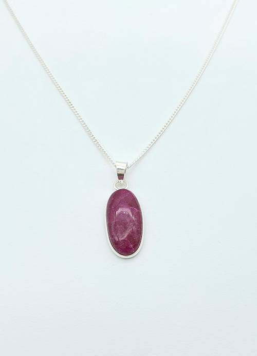 Colgante de plata con rubí de Jaipur