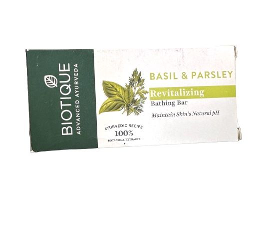 Jabón corporal revitalizante de albahaca y perejil BIOTIQUE