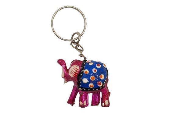 Llavero étnico con elefante con trompa hacia arriba