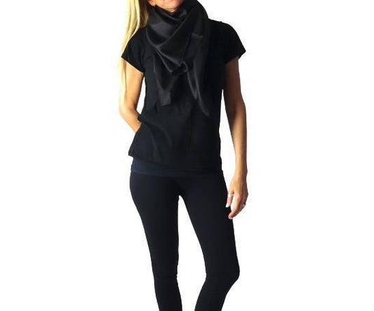 Pañuelo de seda negro de la India