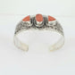 Brazalete rígido de plata con coral