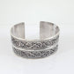 Pulsera rígida de plata grabada